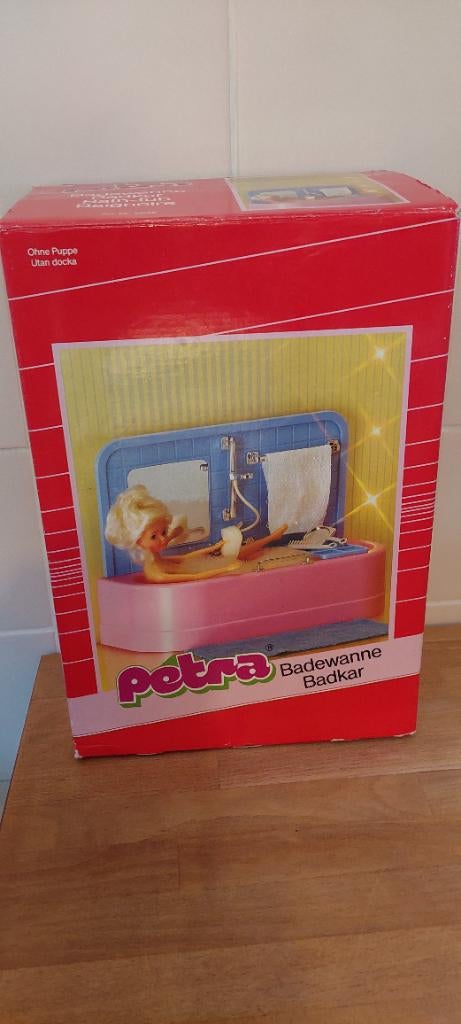 Barbie petra badset compleet met doos vintage jaren 70 / 80, Kinderen en Baby's, Speelgoed | Poppen, Ophalen of Verzenden, Barbie