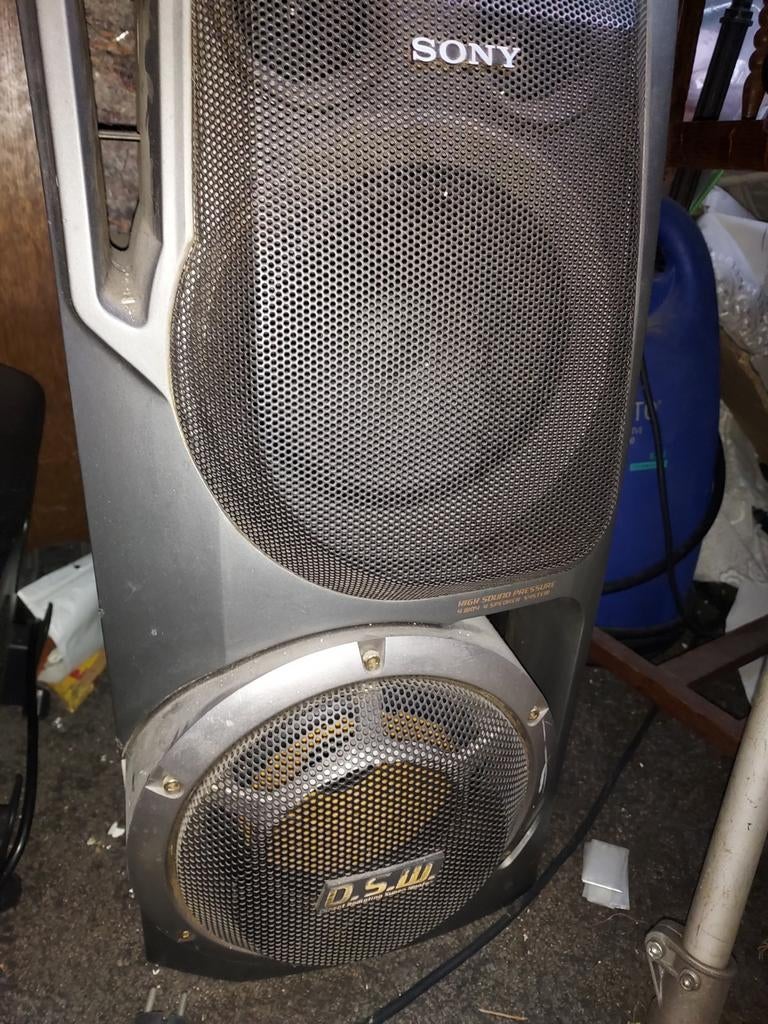 Boxsen twee stuks foto kijken, Ophalen, Zo goed als nieuw, 500 tot 1000 watt