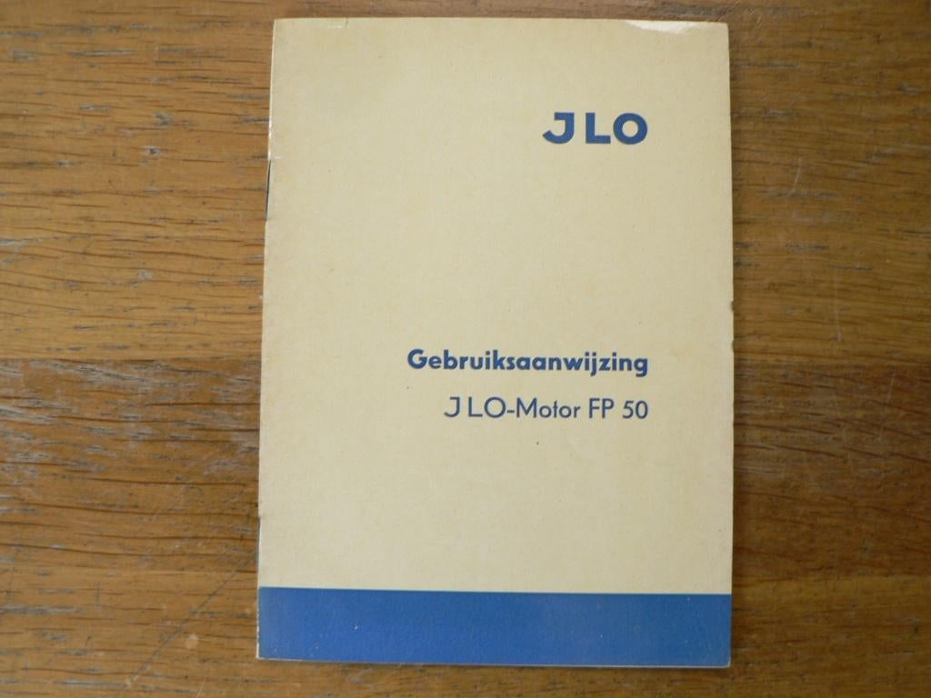 BOEKEN- JAMES - JAP - JLO - KAPTEIN motorfiets bromfiets, Ophalen of Verzenden, Gelezen