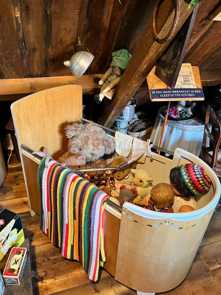 Origineel ledikantje, brocante., Antiek en Kunst, Ophalen of Verzenden