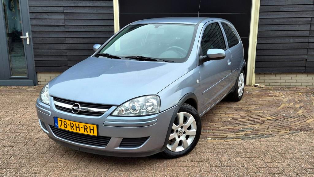 Opel Corsa 1.4 Twinport Full Rhythm 3D 2005 Grijs/Inruil mog, Auto's, Opel, Voorwielaandrijving, 31 €/maand, 4 cilinders, Origineel Nederlands
