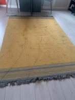 Geel vloerkleed met grijze strepen, Ophalen, Gebruikt, 150 tot 200 cm, 200 cm of meer