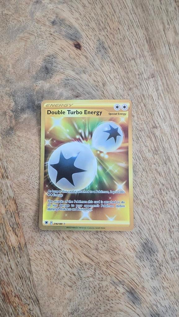 Pokemon TCG Double Turbo Energy Gold Secret Rare 216/189, Ophalen of Verzenden, Zo goed als nieuw, Losse kaart, Foil