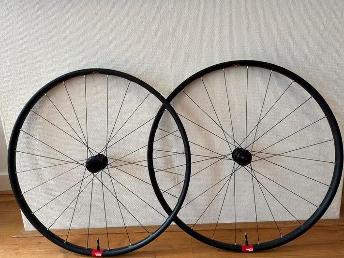 Reserve Carbon 22 DT350 Gravel Wielen, Fietsen en Brommers, Fietsonderdelen, Gebruikt, Mountainbike, Wiel, Ophalen