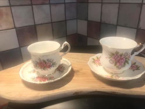 2 kop en schotel,Paragon en Royal Ascot Rose Basket, Antiek en Kunst, Antiek | Servies los, Verzenden