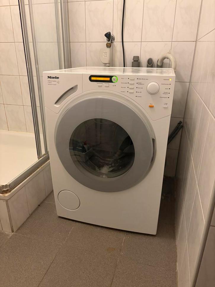 Miele Wasmachine SoftCare System V 1814, Witgoed en Apparatuur, Wasmachines, Gebruikt, Voorlader, 4 tot 6 kg, 85 tot 90 cm, 1200 tot 1600 toeren