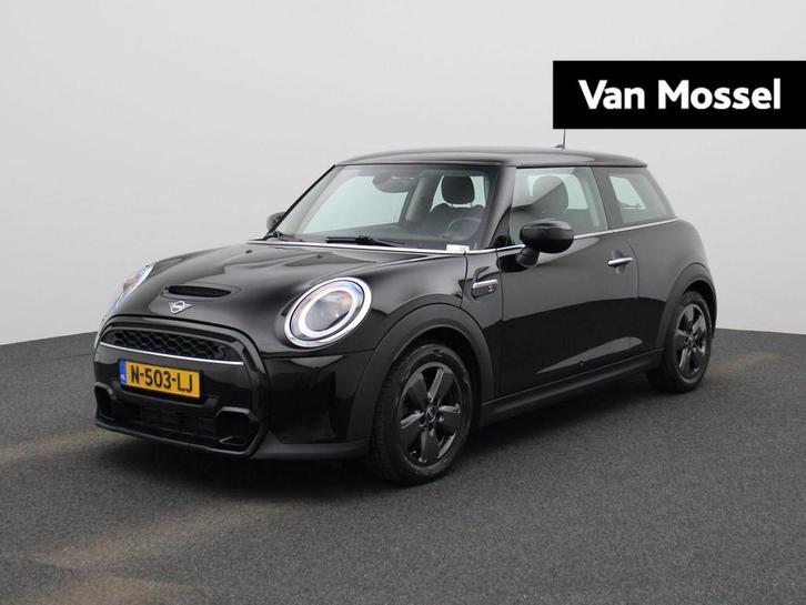 Mini Mini 2.0 Cooper S Essential | NAVIGATIE | CLIMATE CONTR, Auto's, Mini, Bedrijf, Te koop, Cooper S, ABS, Airbags, Airconditioning