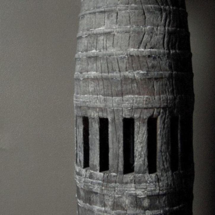 Oude houten wiel as baluster ornament lamp sober uniek, Huis en Inrichting, Lampen | Tafellampen, Nieuw, Hout, Ophalen of Verzenden