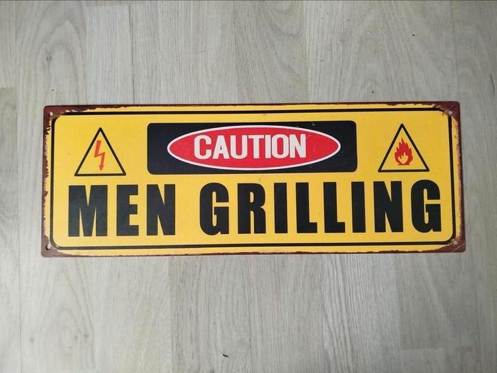 Grappig bord: Caution Men Grilling, Huis en Inrichting, Woonaccessoires | Wanddecoraties, Ophalen of Verzenden