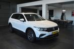 Volkswagen Tiguan 1.4 TSI eHybrid pano led pdc head up 245 p, Auto's, Automaat, Stof, Euro 6, Adaptive Cruise Control