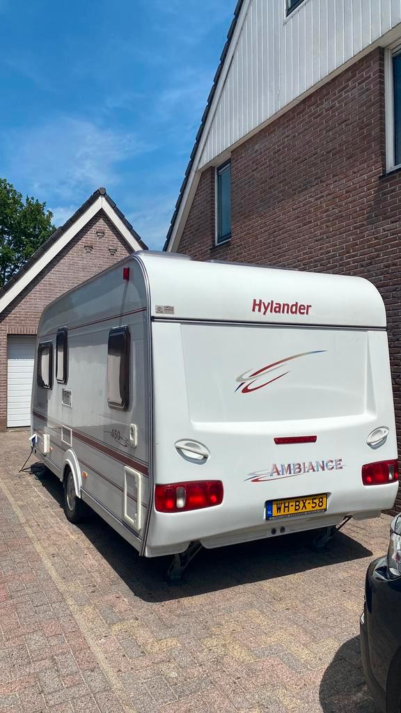 caravan hylander 450 met  mover, Caravans en Kamperen, Caravans, Particulier, tot en met 4, 750 - 1000 kg, Standaardzit, Overige merken
