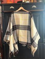 Prachtige wollen poncho cape van Burberry, Kleding | Dames, Maat 38/40 (M), Overige kleuren, Ophalen of Verzenden, Zo goed als nieuw