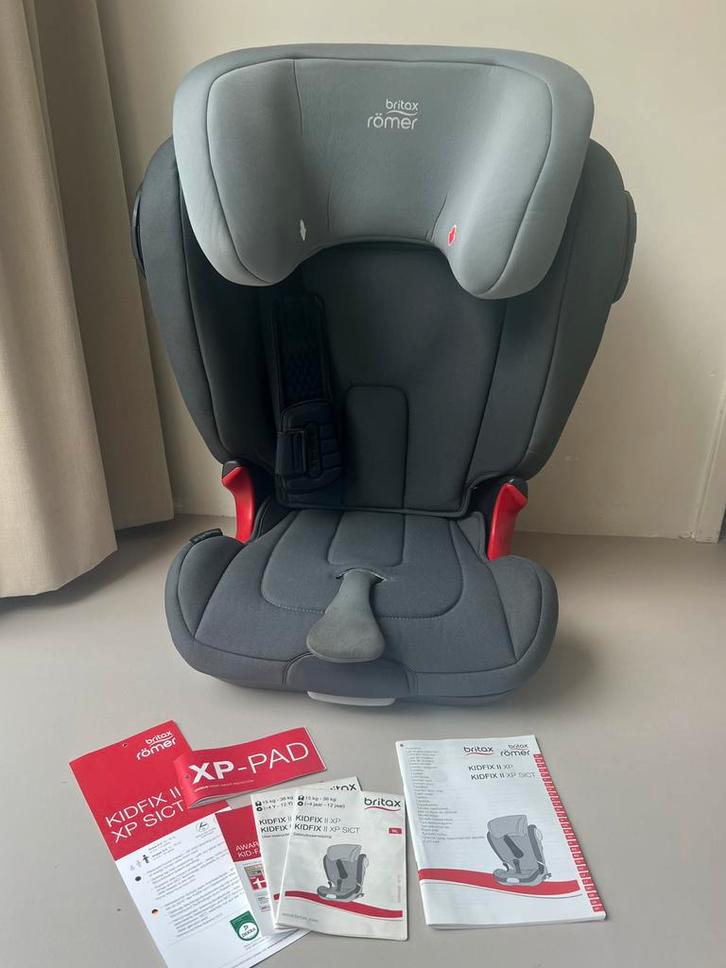 Autostoel Römer Britax KIDFIX II XP SICT  (4 12 jaar), Kinderen en Baby's, Autostoeltjes, Zo goed als nieuw, Romer, 15 t/m 36 kg
