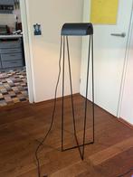 Vloerlamp hay Antoníno sciortino, Huis en Inrichting, Lampen | Vloerlampen, Ophalen, Zo goed als nieuw, 150 tot 200 cm