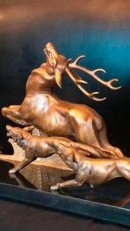 Bronzen beeld hert dat vlucht van wolven P.J. MENE, Antiek en Kunst, Ophalen of Verzenden, Brons