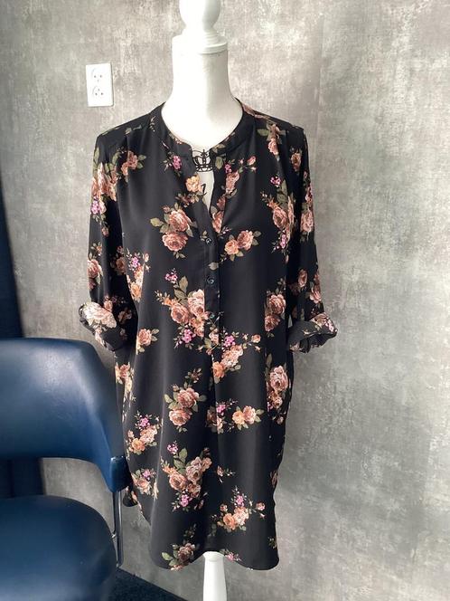 Norah zwart gebloemde lange blouse/tuniek maat 40, Kleding | Dames, Blouses en Tunieken, Gedragen, Maat 38/40 (M), Zwart, Ophalen of Verzenden