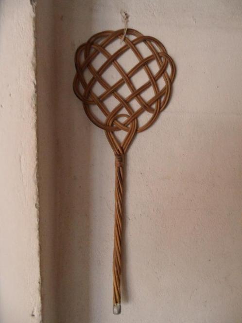 brocante rotan mattenklopper - eind jaren 50, Antiek en Kunst, Antiek | Gereedschap en Instrumenten, Ophalen of Verzenden