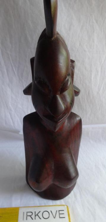 HOUTEN VROUWENBEELD * AFRIKA?? * Gaaf * beschikbaar voor biedingen