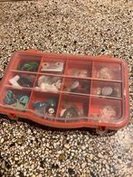 Doosje knoopjes, Hobby en Vrije tijd, Ophalen of Verzenden, Zo goed als nieuw