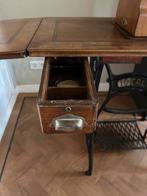 Antieke Ideal Naaimachine, Ophalen