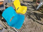 Turquoise en groene (stapel)stoel ikea, Huis en Inrichting, Stoelen, Ophalen, Gebruikt, Overige kleuren, Twee