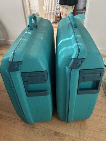 Te koop 2 Samsonite koffers beschikbaar voor biedingen