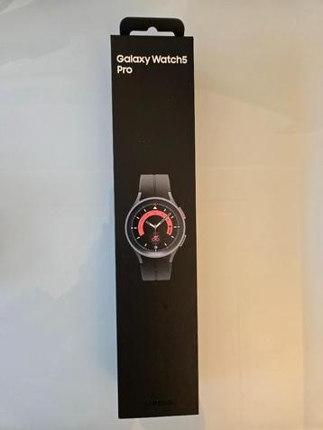 Samsung Galaxy Watch5 Pro 45mm  Black Titanium  beschikbaar voor biedingen