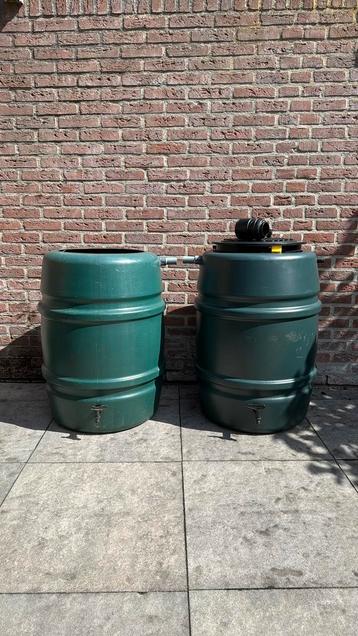 Regenton 2 stuk, een stuk 20 euro beschikbaar voor biedingen