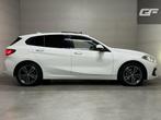 BMW 1-serie 118i Sport Pano Virtual Carplay Sfeer Cruise NAP, 65 €/maand, Achterwielaandrijving, Gebruikt, Met garantie (alle)