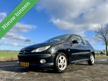 Peugeot 206 1.4 XS Premium, BJ 2002, Airco, Leer, APK,Zuinig beschikbaar voor biedingen