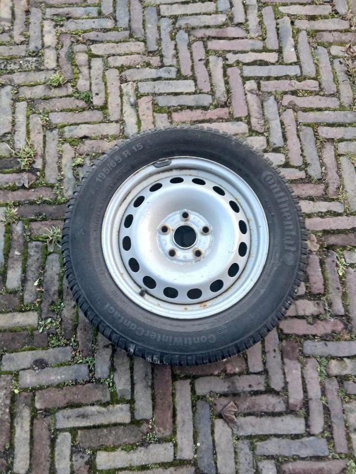 Winterbanden  15 Inch.Continental 4 stuks, Auto-onderdelen, Banden en Velgen, Band(en), Winterbanden, 15 inch, 195 mm, Personenwagen