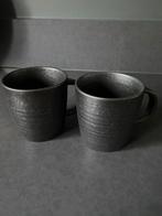 2 mokken Pion House Doctor grijs, Huis en Inrichting, Keuken | Servies, Ophalen of Verzenden, Zo goed als nieuw, Overige stijlen