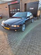 BMW 5-Serie 2.5I 142KW 525 2001 Zwart, Achterwielaandrijving, 1800 kg, Beige, Zwart