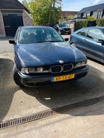 BMW 520 handbak 99, Orientblau met werk, Origineel Nederlands, Te koop, 5 stoelen, Benzine