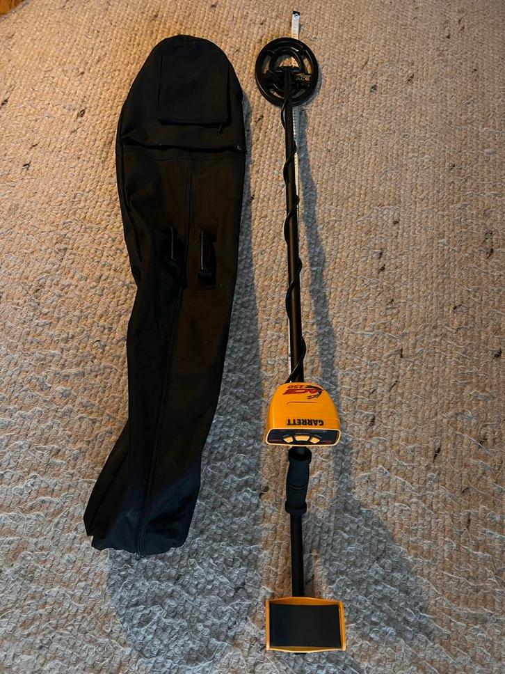 Garrett ACE 150 Metaaldetector - Zo Goed Als Nieuw!, Hobby en Vrije tijd, Metaaldetectors, Zo goed als nieuw, 30 cm of minder