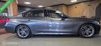 BMW 3-serie 318i M Sport Edition Dealer Onderh.CarPlay Inclu, Auto's, BMW, Automaat, Gebruikt, Euro 6, Lichtsensor
