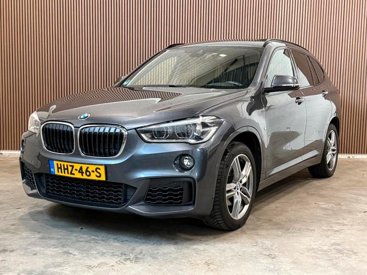 BMW X1 M sport Sdrive18i 140pk Aut / Pano / Trekhaak / Xenon, Auto's, BMW, Bedrijf, X1, ABS, Airbags, Airconditioning, Bluetooth
