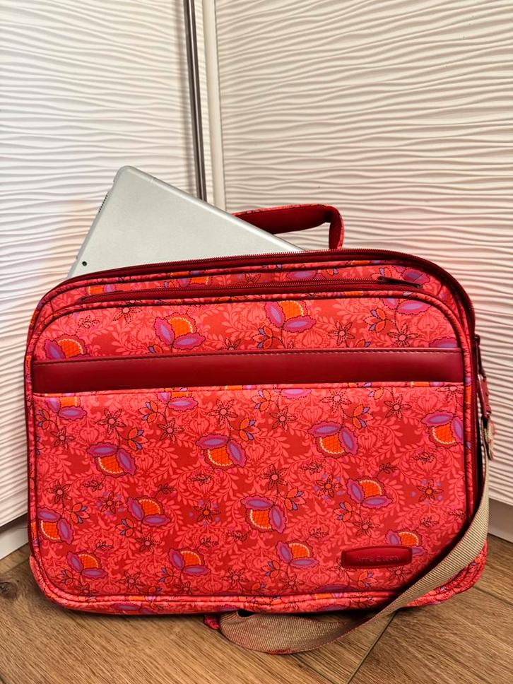 Schoudertas, Laptop/akte/boekentas, Sieraden, Tassen en Uiterlijk, Tassen | Schooltassen, Zo goed als nieuw, Schoudertas, Minder dan 30 cm