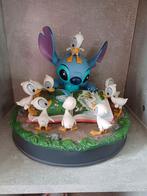 Nieuwstaat disney stitch & Ducks beeld, Ophalen, Zo goed als nieuw, Beeldje of Figuurtje