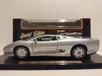 Jaguar XJ 220 light grey 1992 Maisto metal 1:18 KRD, Hobby en Vrije tijd, Modelauto's | 1:18, Ophalen of Verzenden, Zo goed als nieuw