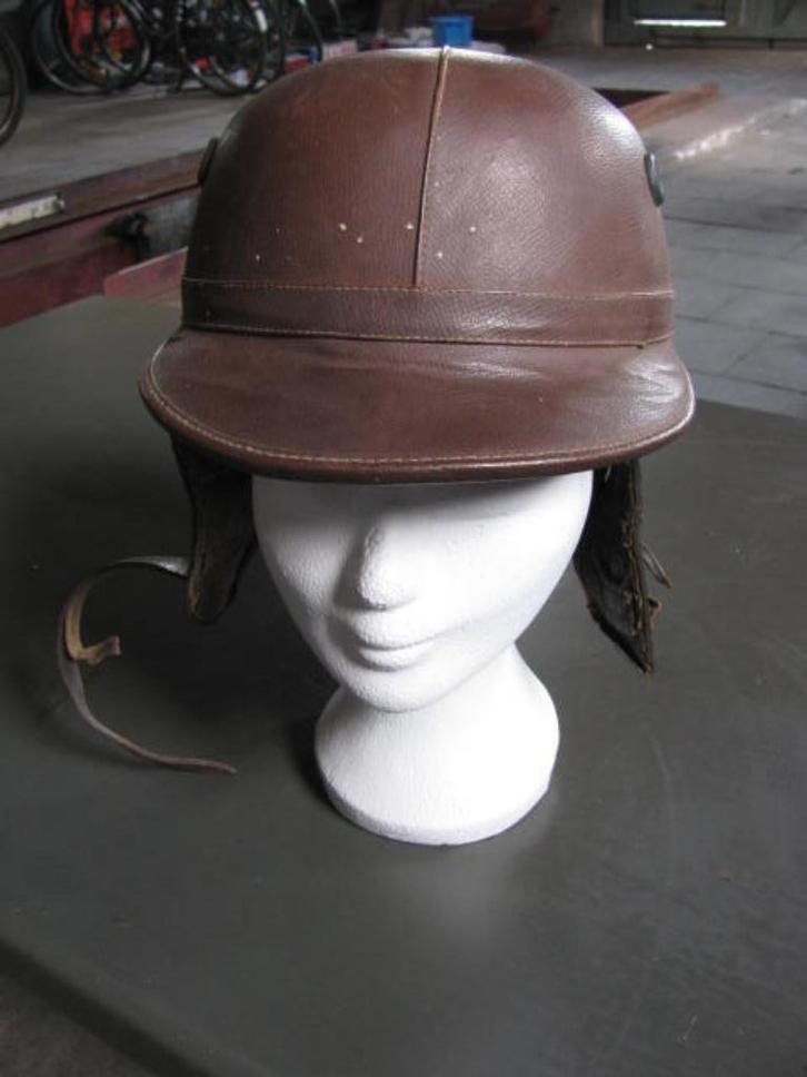 2 Corker helmen, Verzamelen, Automerken, Motoren en Formule 1, Gebruikt, Auto's, Ophalen of Verzenden