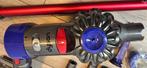 Dyson v8 Total Clean met vele extra's, Witgoed en Apparatuur, Stofzuigers, Ophalen, Gebruikt, Stofzuiger