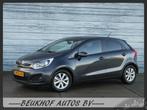 Kia Rio 1.4 CVVT Plus Pack Automaat Navigatie 59dkm N.a.p !, Auto's, Euro 5, Gebruikt, 4 cilinders, 1396 cc
