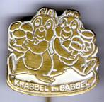 Knabbel & Babbel wit op koper strip speldje ( S_060 ), Verzamelen, Speldjes, Pins en Buttons, Verzenden, Nieuw, Figuurtje, Speldje of Pin