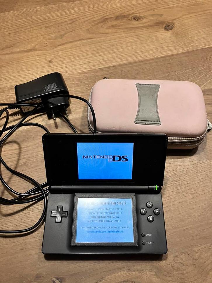 Nintendo DS, Spelcomputers en Games, Spelcomputers | Nintendo DS, Gebruikt, DS Lite, Zwart, Ophalen of Verzenden