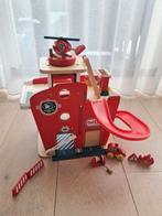 Houten Speelgoed Brandweerkazerne met Accessoires, Ophalen, Zo goed als nieuw, Overige typen
