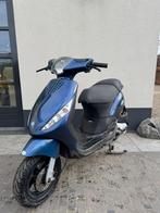 ⭐️Piaggio zip brom origineel 2013 glans blauw⭐️, Fietsen en Brommers, Scooters | Piaggio, Ophalen, Zo goed als nieuw, Benzine