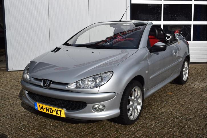 Peugeot 206 CC 2.0-16V | Super nette staat | Leder | 136PK, Auto's, Peugeot, Particulier, Te koop, ABS, Airbags, Airconditioning