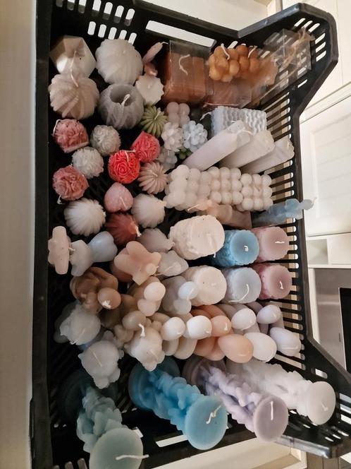 Krat vol handgemaakt sojawax kaarsen bubble kaars, Huis en Inrichting, Woonaccessoires | Kandelaars en Kaarsen, Minder dan 25 cm