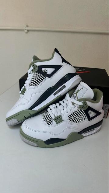 Nike air jordan 4 Retro Sea Foam maat 38 beschikbaar voor biedingen